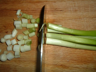 cut-green-onions.jpg